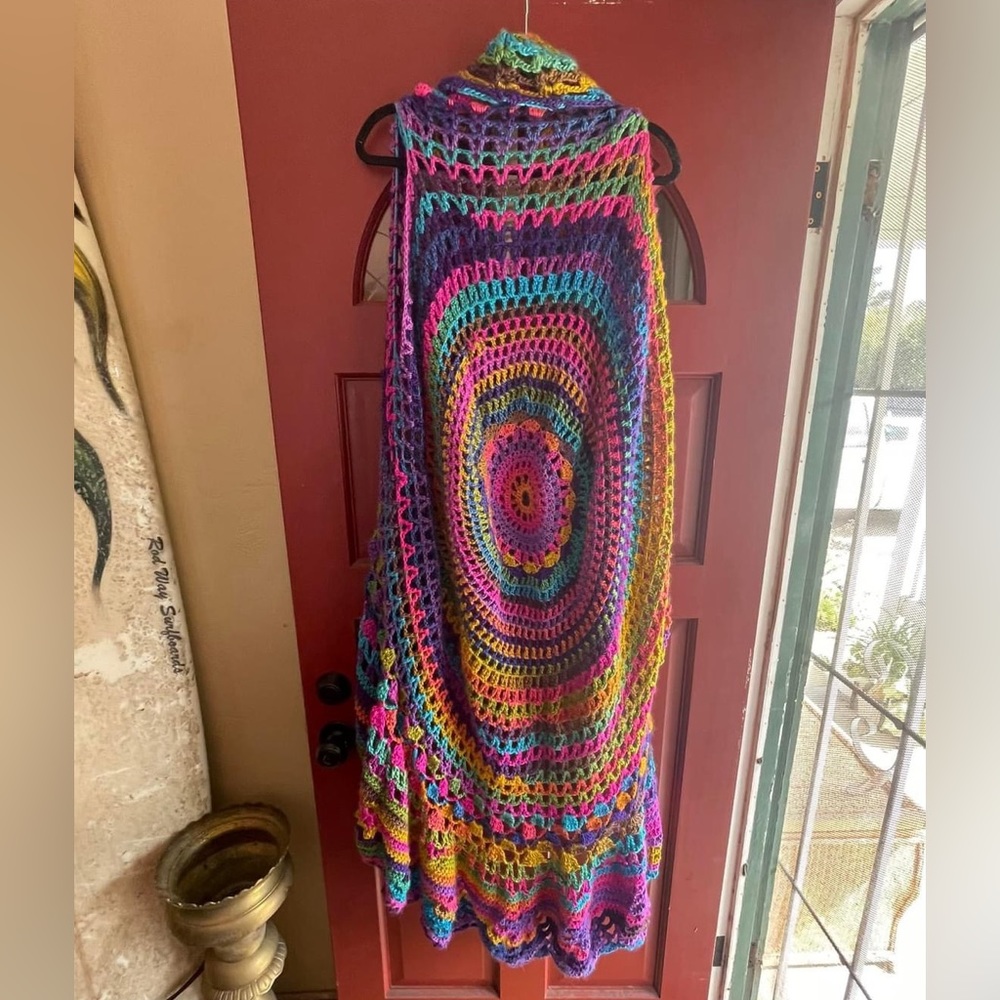 Hand Crochet by me  🧶 mandala sleeveless duster sweater. Absolutely gorgeous